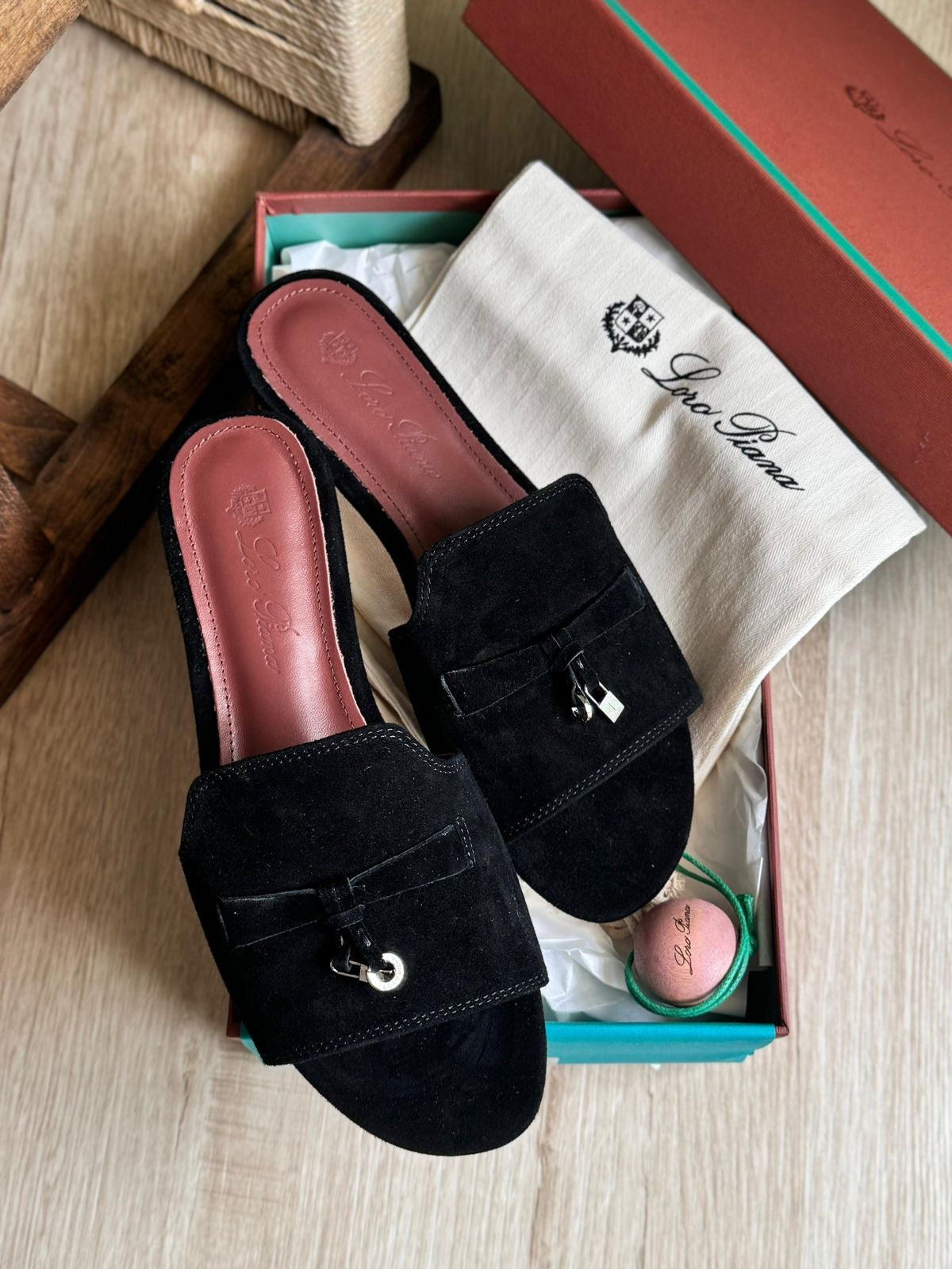 Loro Piana Summer Charms