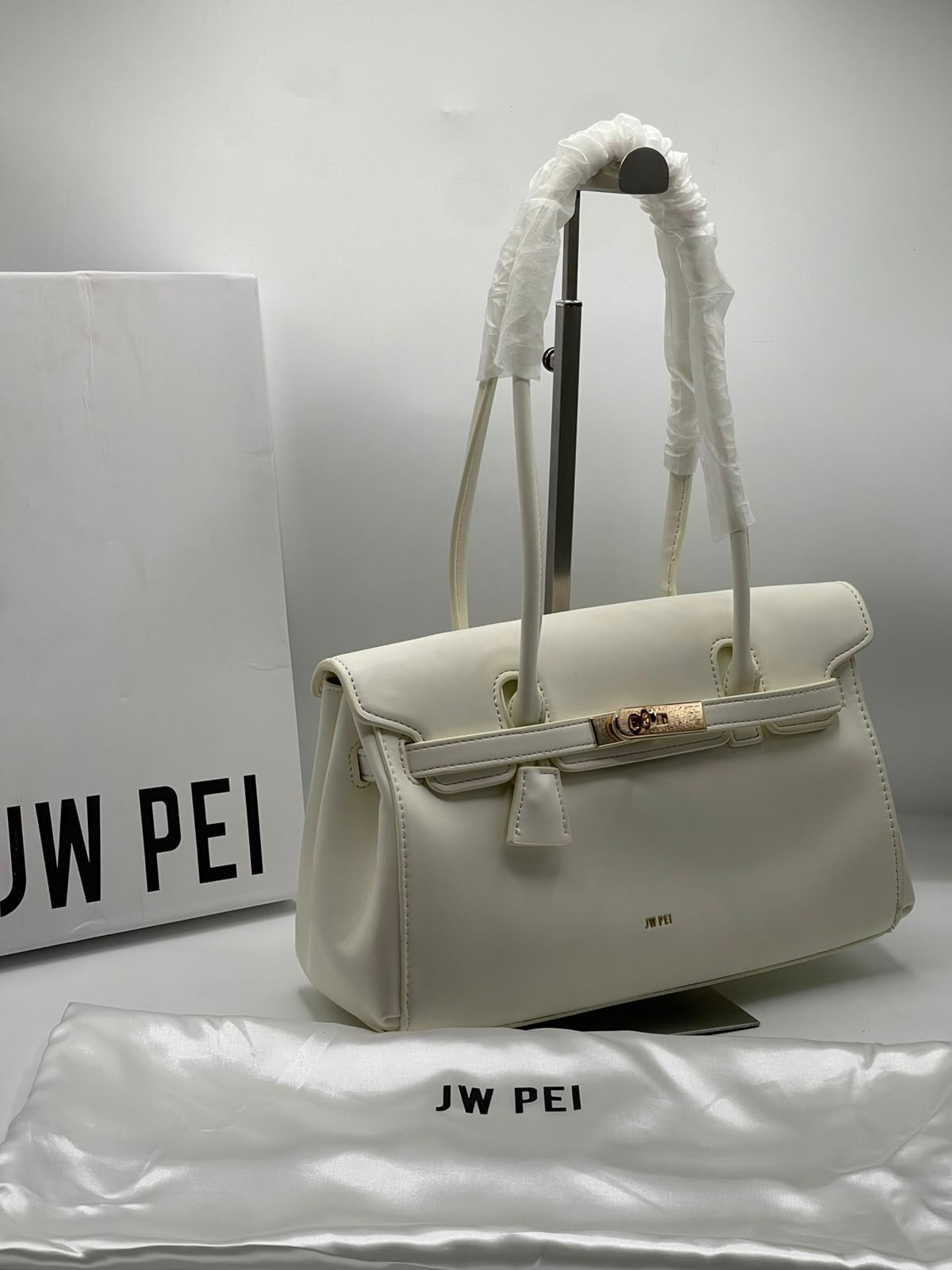 JWPEI Yara Shoulder Bag