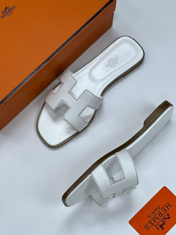 Hermes slipppers