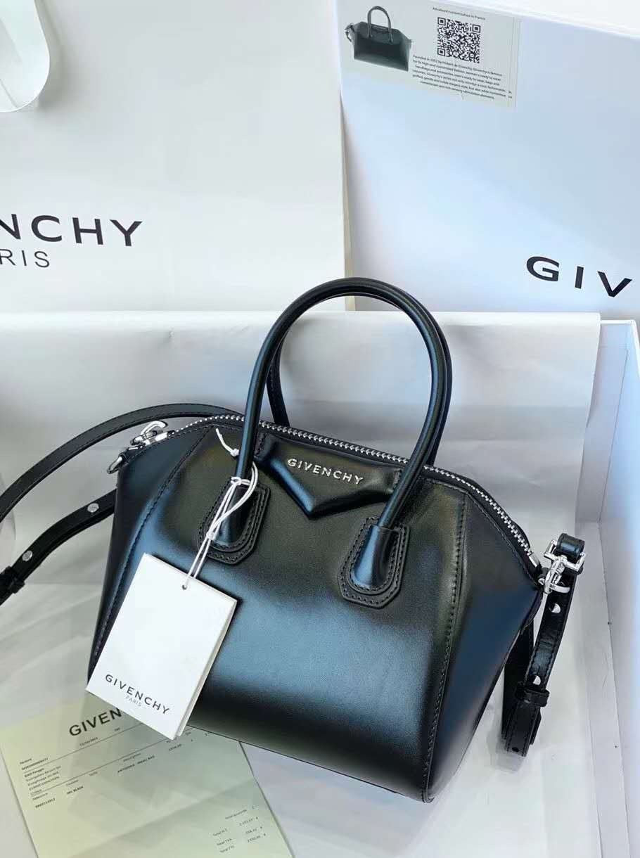 Givenchy Antigona Leather Bag