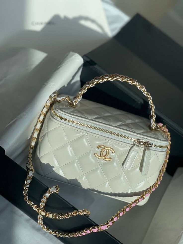 Channel Vanity Case Bag