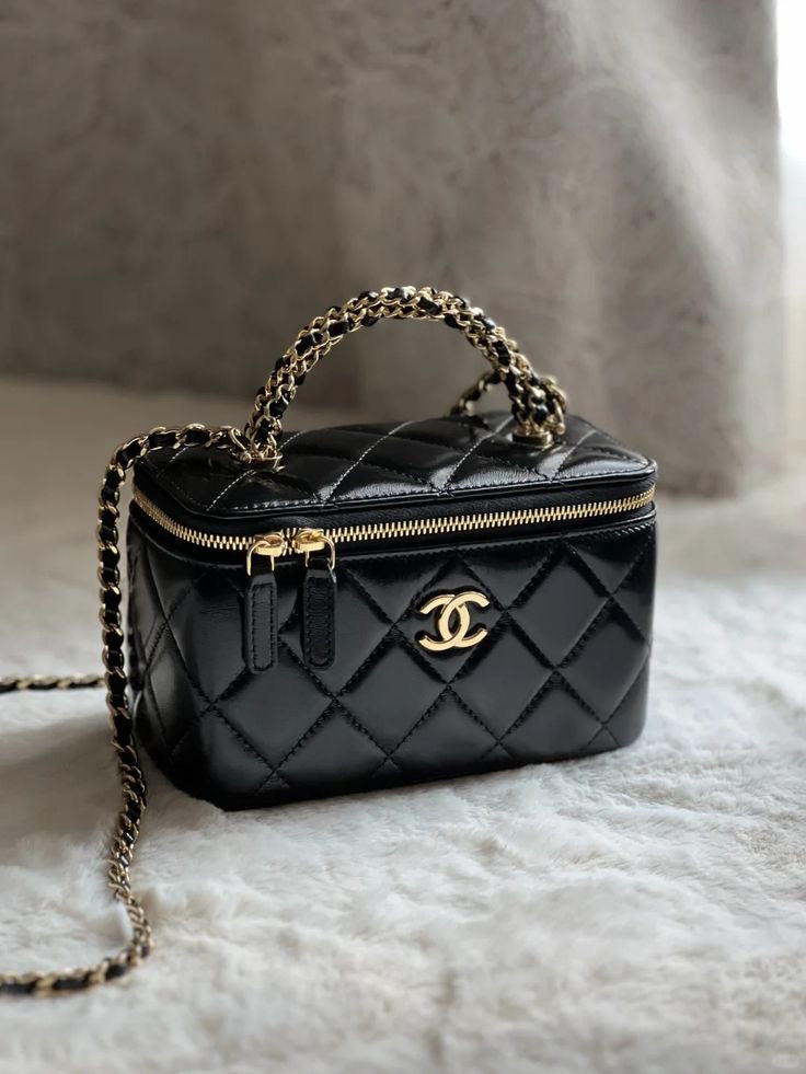 Channel Vanity Case Bag