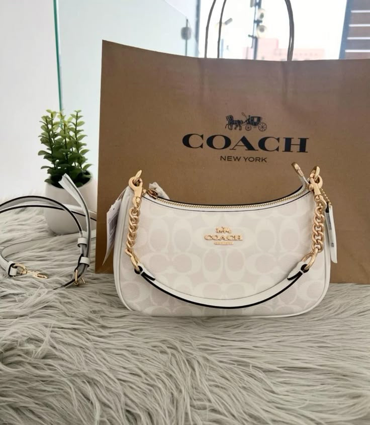 Coach Shoulder Bag