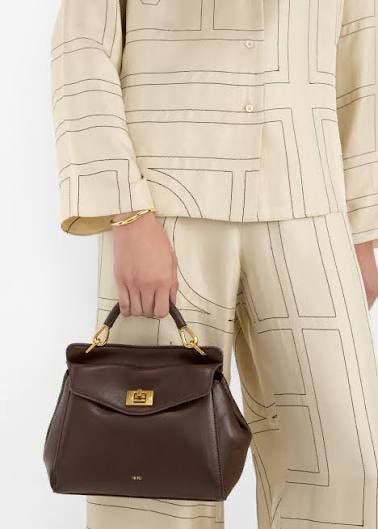 JWPEI Lucia Classic Top Handbag