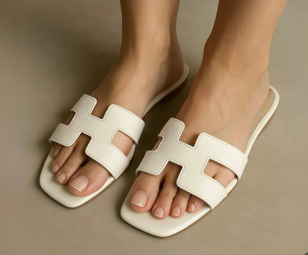 Hermes slipppers